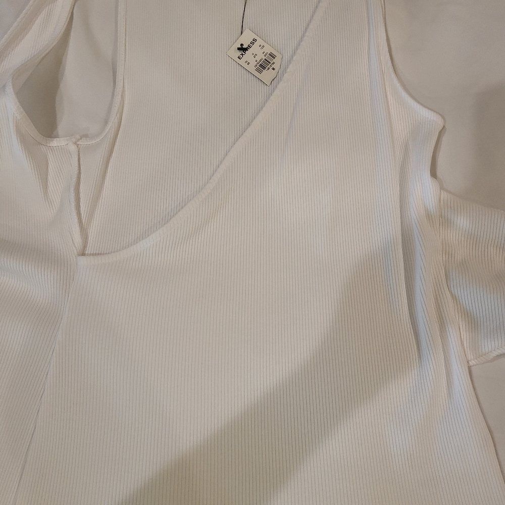 Express tie side top